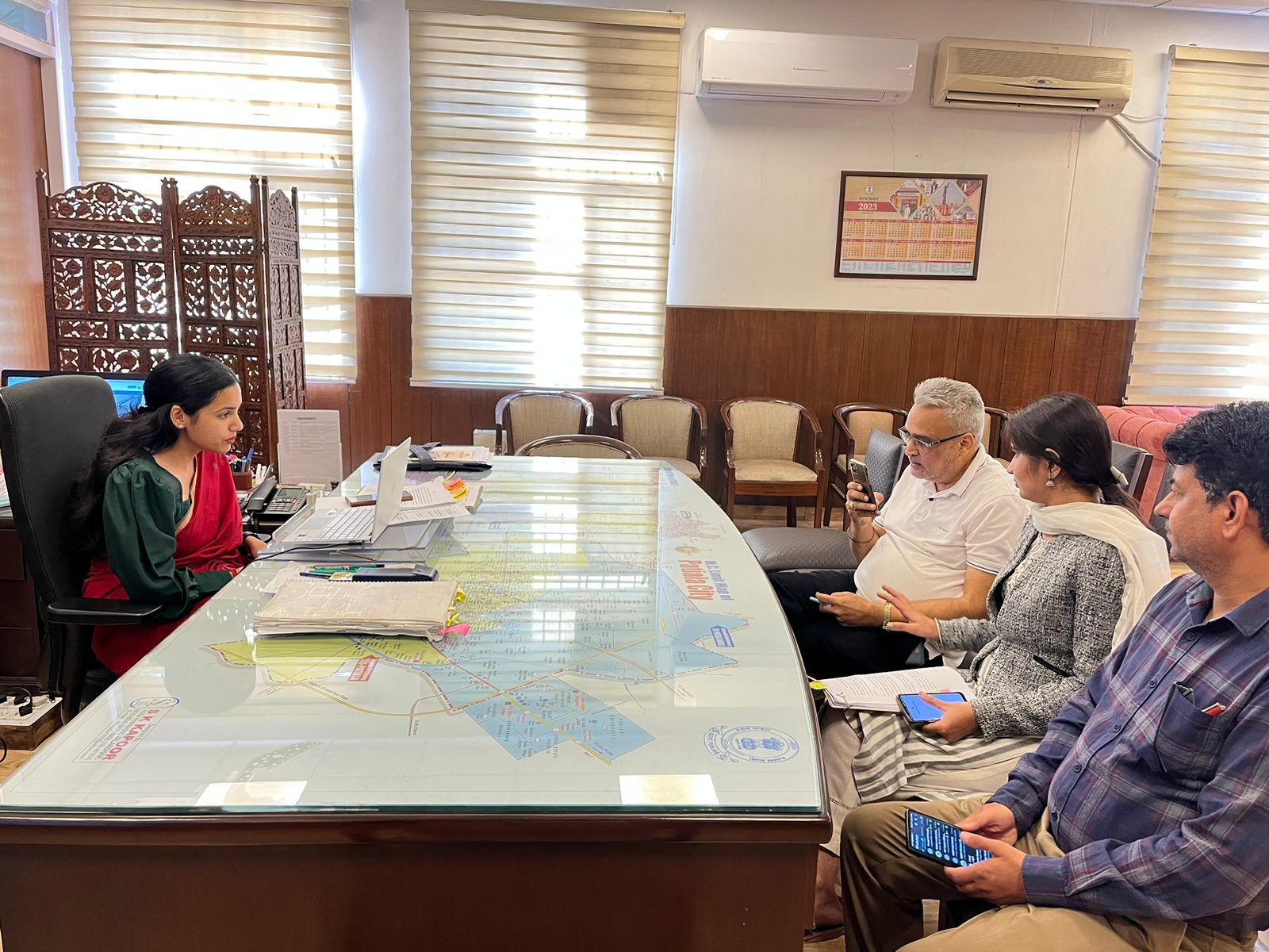 The district election officer gave information regarding the cursory correction of the photo voter lists